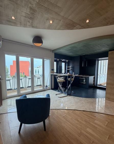 Apartament cu 3 camere, mobilat în Centrul Civic