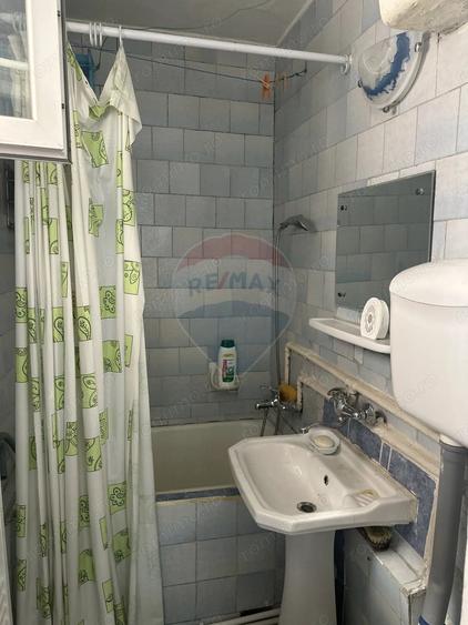 Apartament cu 2 camere semidecomandat în Mărăței