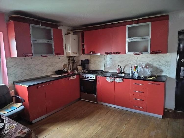 Apartament cu 2 camere decomandat în 1 Mai