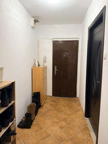 Apartament cu 2 camere decomandat în Aradului