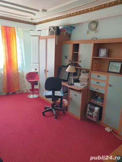 Apartament cu 3 camere decomandat în Steaua
