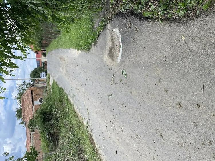 Teren de 2360 mp, în Central