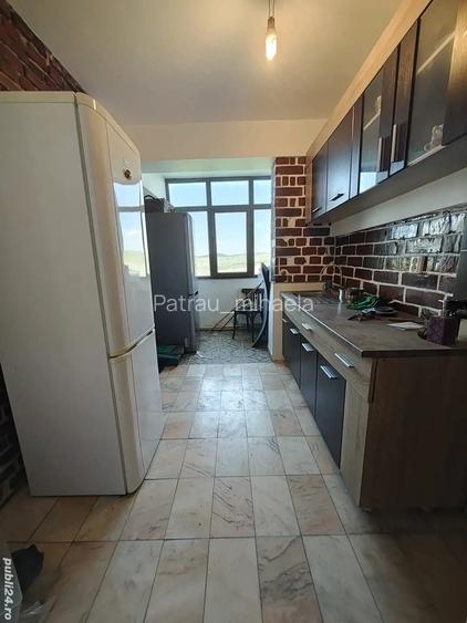 Apartament cu 2 camere decomandat în Hunedoara