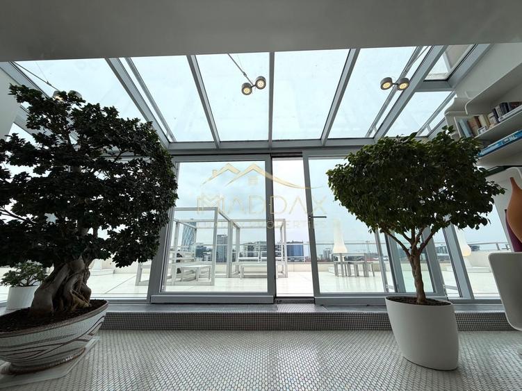 Penthouse cu 4 camere decomandat, mobilat în Floreasca