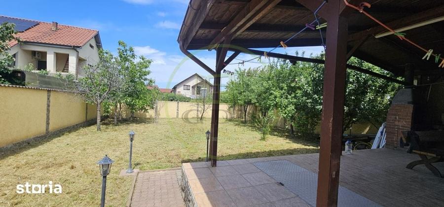 Casă cu 3 camere cu Teren 665 Mp în Malu Mare