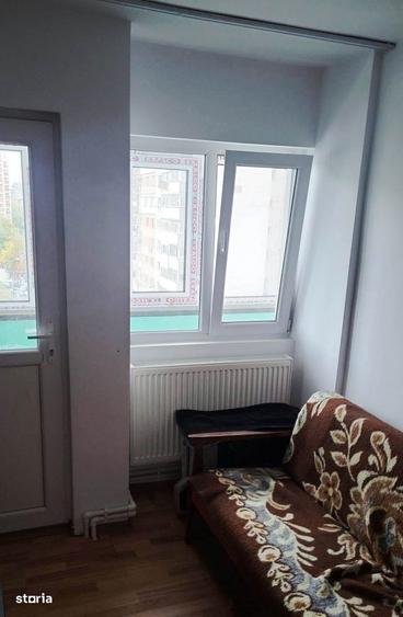 Apartament cu 3 camere semidecomandat în Unirii Nord