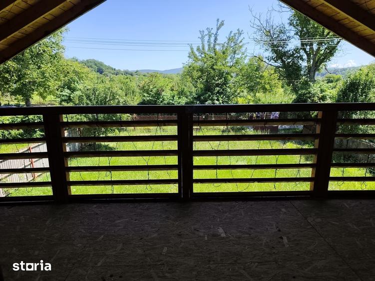 Casă cu 4 camere cu Teren 755 Mp în Calvini