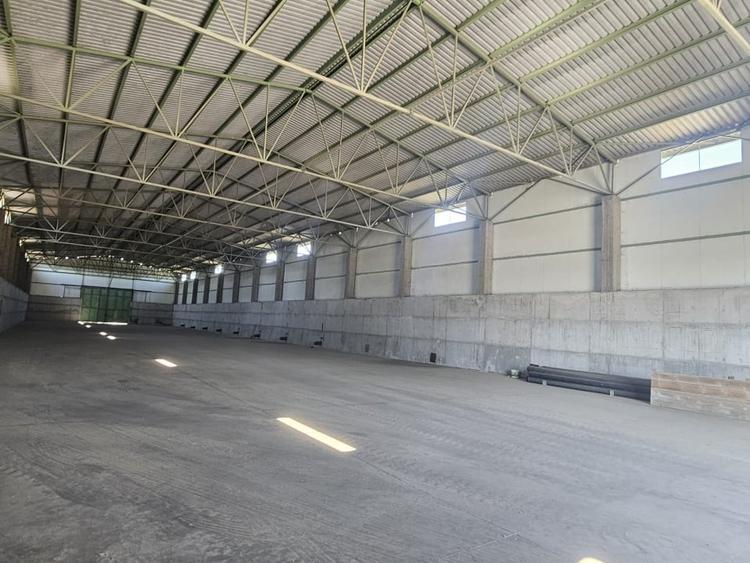 Spațiu industrial, de 1,590 mp, în Aeroport