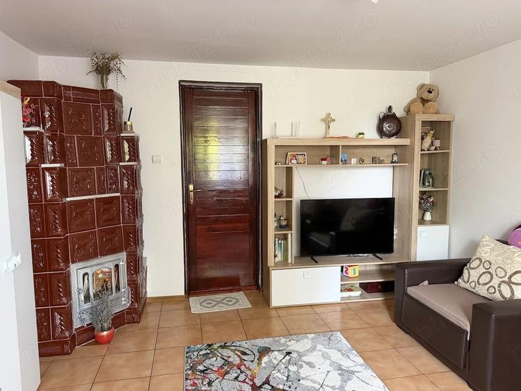 Casă cu 3 camere cu Teren 2200 Mp în Central