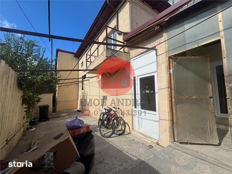 Casă cu 10 camere cu Teren 600 Mp în Ultracentral