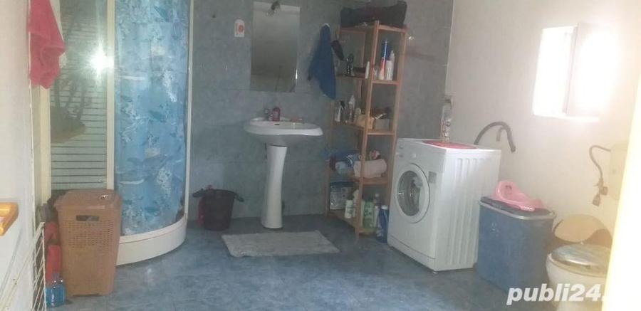 Casă cu 4 camere cu Teren 450 Mp în Central