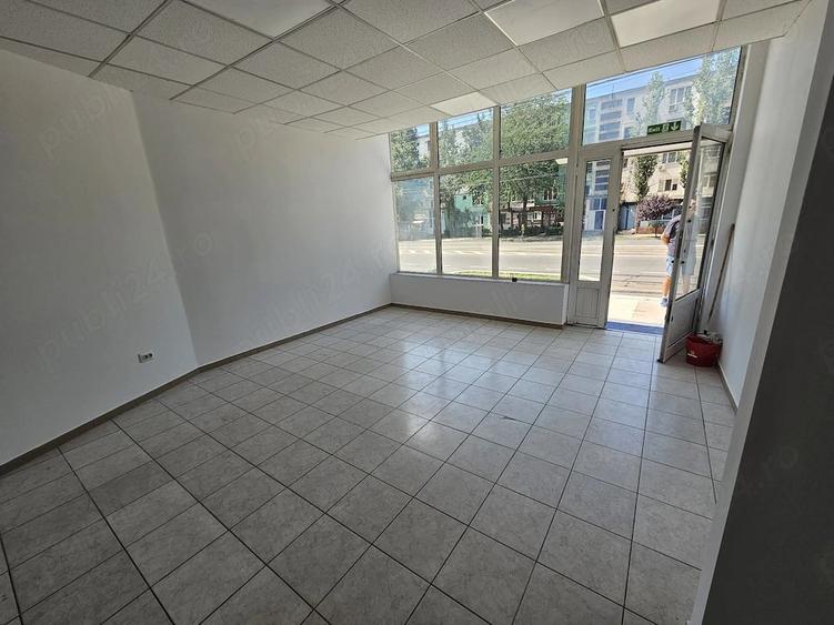 Spațiu comercial, de 53 mp, în Micro 21