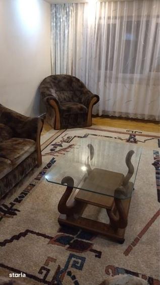Apartament cu 3 camere în George Enescu