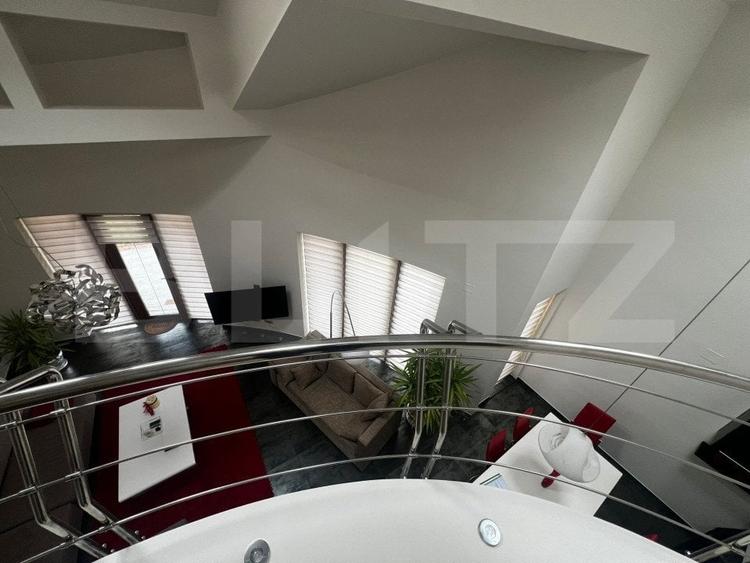 Duplex cu 5 camere cu Canalizare în Aradului