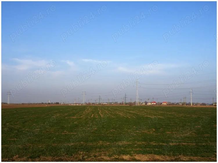 Teren de 22500 mp, în Fetești-Gară
