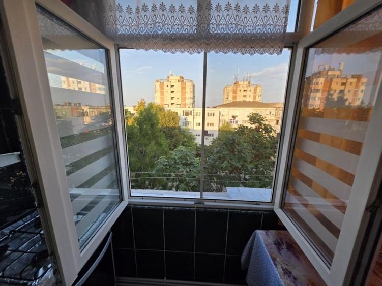 Apartament cu 2 camere decomandat în Sud