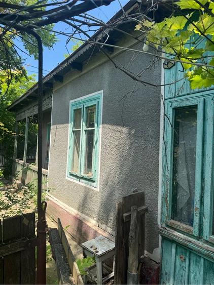Casă cu 5 camere cu Teren 3000 Mp în Exterior Vest