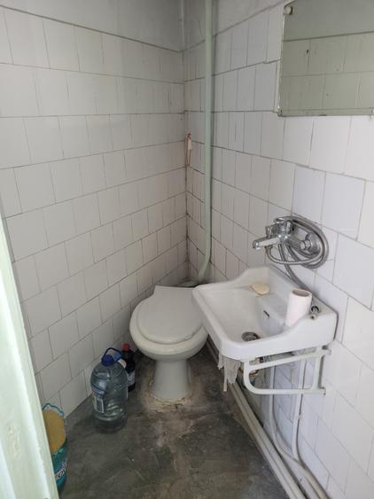 Casă individuală cu 6 camere cu Canalizare în Tomis I