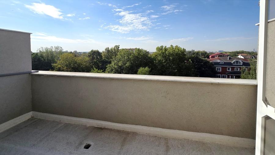 Apartament cu 3 camere decomandat în Iancu Nicolae