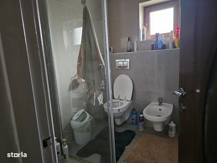 Casă cu 4 camere cu Teren 300 Mp în Frumoasa