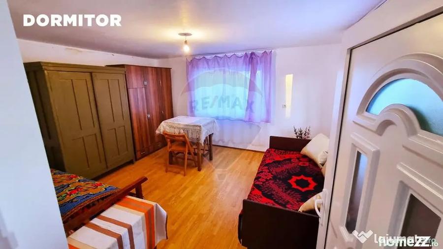 Casă cu 2 camere cu Teren 8945 Mp în Frâncenii Boiului