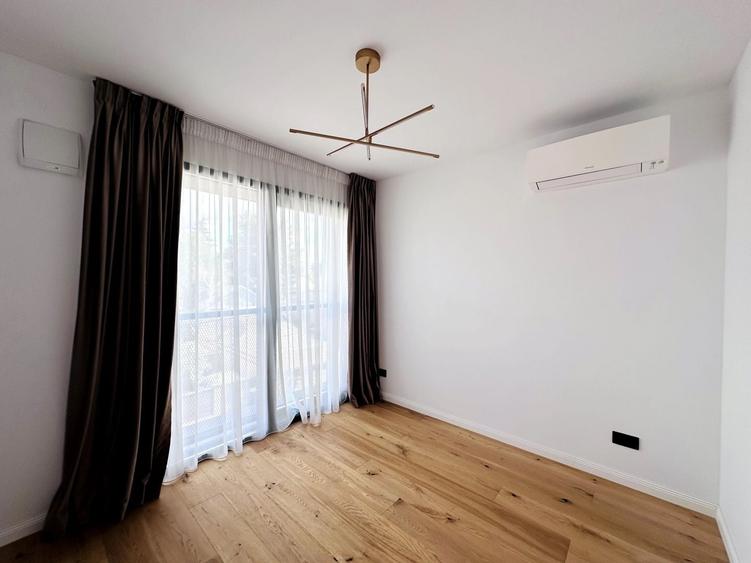 Apartament cu 3 camere decomandat, mobilat în Aviației