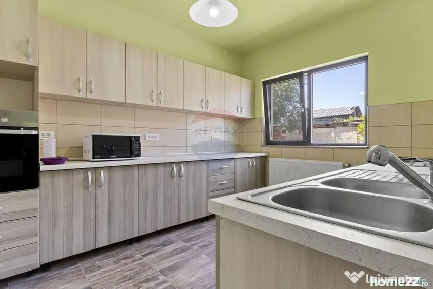 Casă cu 7 camere cu Teren 1363 Mp în Sânnicolau Mic