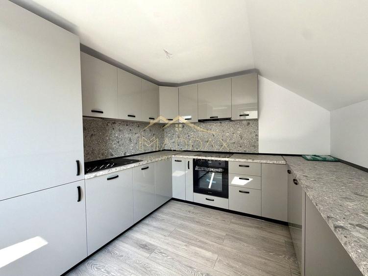 Apartament cu 3 camere decomandat în Aviației