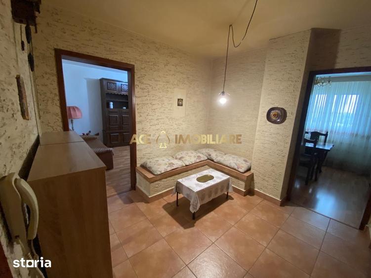 Apartament cu 3 camere în Vatra Luminoasă
