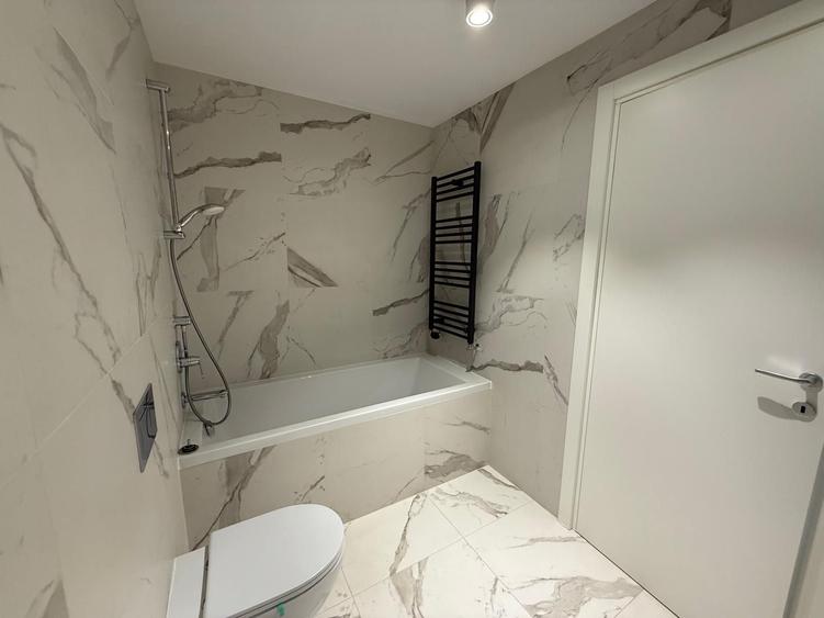 Apartament cu 4 camere semidecomandat, mobilat în Herăstrău