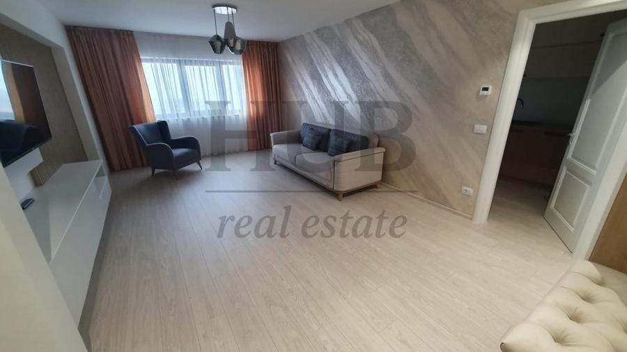 Apartament cu 2 camere decomandat, mobilat în Central