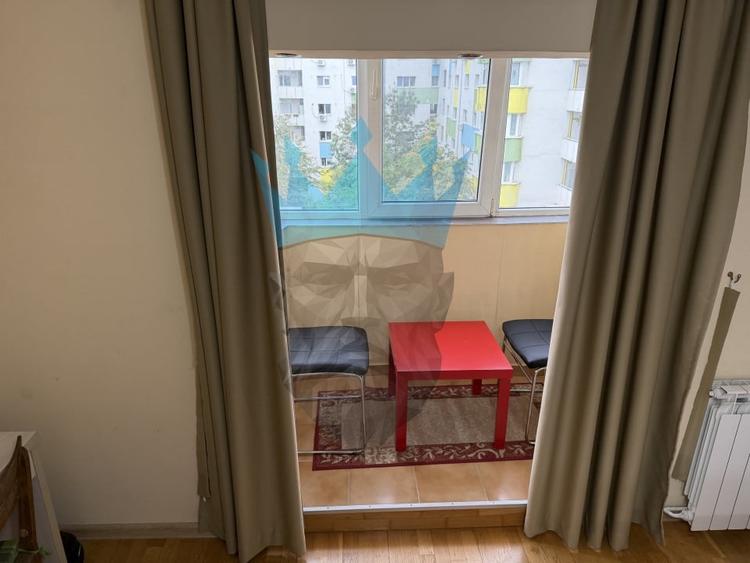Apartament cu 3 camere decomandat, mobilat în Sebastian