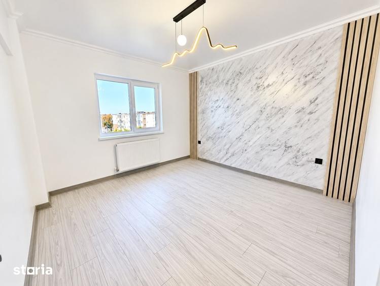 Apartament cu 4 camere decomandat în Central