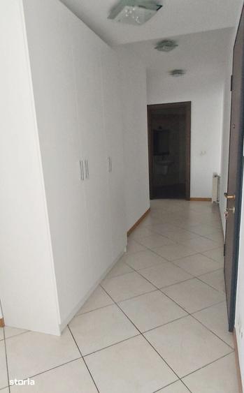 Apartament cu 3 camere în Ghiroda