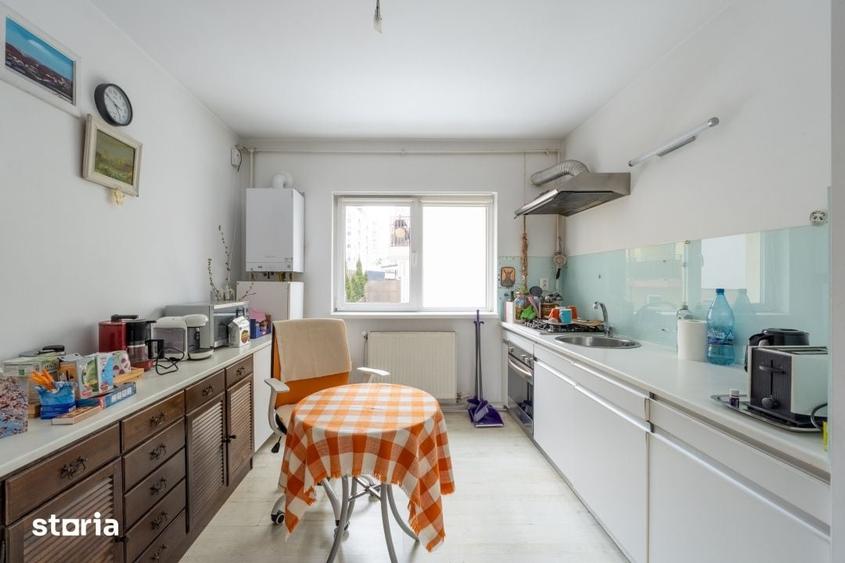 Apartament cu 3 camere în Bună Ziua