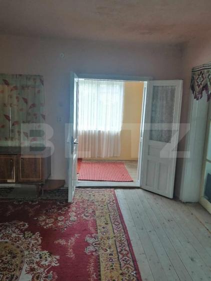 Casă individuală cu 3 camere cu Canalizare în Exterior Est