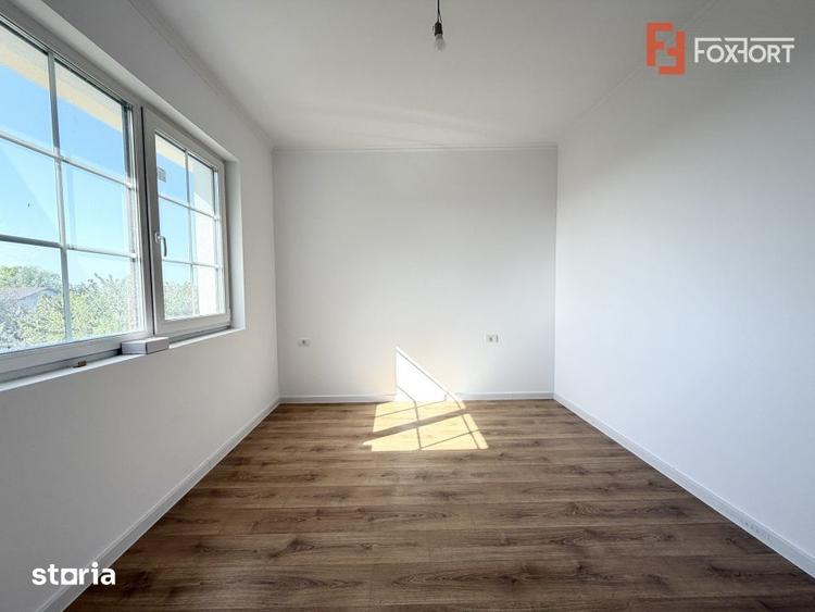 Casă cu 5 camere cu Teren 300 Mp în Giarmata