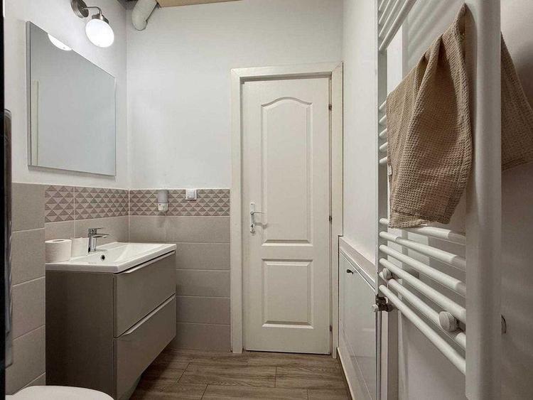 Apartament cu 2 camere decomandat în Centru Civic