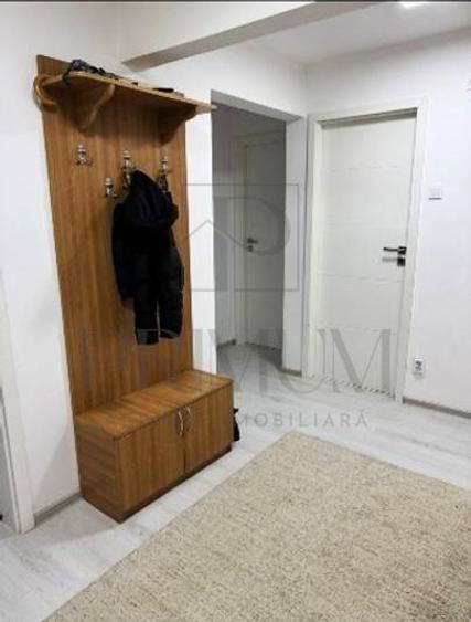 Apartament cu 4 camere decomandat, mobilat în Lipovei