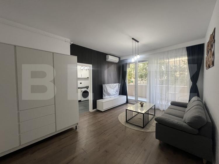 Apartament cu 2 camere semidecomandat, mobilat în Florești
