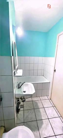 Garsonieră decomandată, mobilată în Girocului