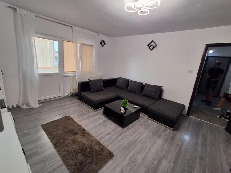 Apartament cu 2 camere semidecomandat în Găvana