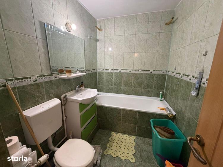 Apartament cu 2 camere decomandat, mobilat în Rovine