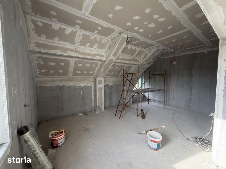 Casă cu 6 camere cu Teren 965 Mp în Brănești