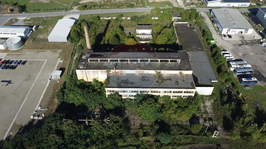 Spațiu industrial, de 3,990 mp, în Exterior Vest