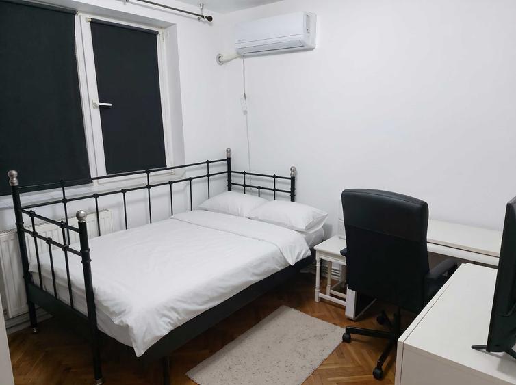Apartament cu 3 camere decomandat în Lacul Morii
