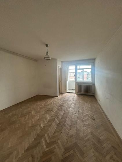 Garsonieră decomandată în Veteranilor