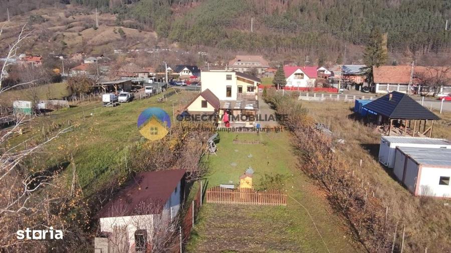 Casă cu 4 camere cu Teren 1824 Mp în Pângărați
