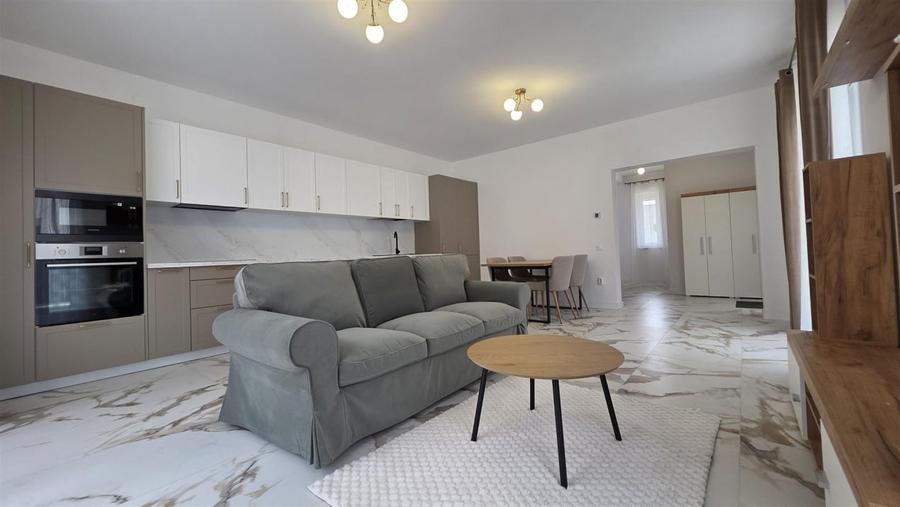 Duplex cu 5 camere cu Teren 200 Mp în Iris