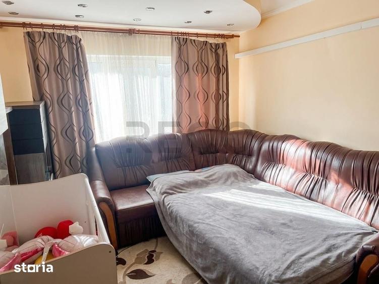 Apartament cu 3 camere semidecomandat în Nufărul